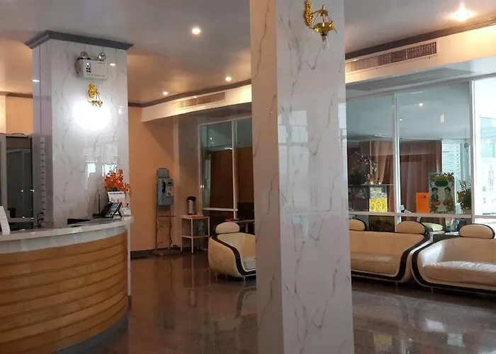 J Two S Pratunam Hotel